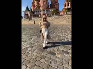 free в столичном мвд проводят проверку видео на котором инстамодель оголила грудь на фоне храма василия блаженного hd