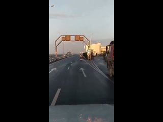 free пошел в пиzду именно так до вчерашнего дня проезжали по крымскому мосту hd