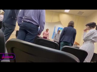 free в питере учительница приказала молодые встать перед ней на колени и извиниться hd