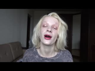 free dima s я пыталась упасть на канье веста во время показа мод в париже hd