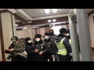 free челябинск полиция приехала к противникам qr штурмующим зсо hd