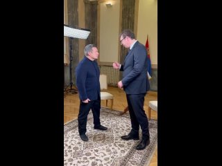 free репост если хочешь чтоб помёту вместо руки дали б в табло hd