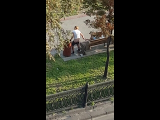 free девушка срёт в центре киева киев днем что творится в центре киева hd
