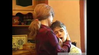 free русская мама сына соблазнила milf mom инцест мать и сын мама incest маму hd