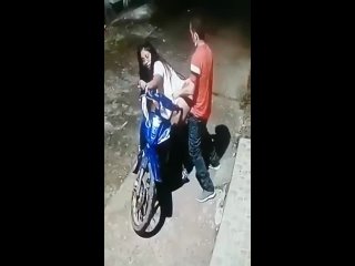 free парочка занимается сексом на улице а их снимает скрытая камера hd