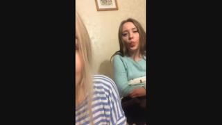 free вечерние развлечения троих подружек перископperiscope hd