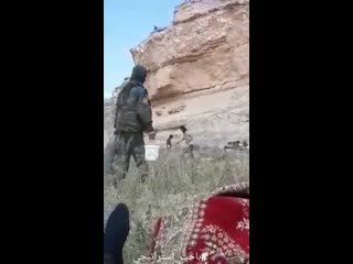 free видео снятое сегодня в багуз ополченцы рпк сдф находятся на горе бойцы иг в поле съёмка ведётся со стороны поля сирия hd