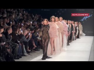 free итальянская звезда орнелла мути с дочерью посетили московскую неделю моды найке ривелли прошлась вместе с другими hd