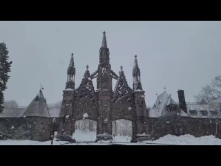 free зеленые деревянные кладбищенские ворота снегопад это мой последний gif пока снова не пойдет снег hd