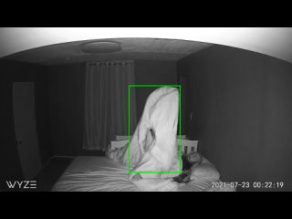 free я установил камеру видеонаблюдения в своей комнате так как недавно заподозрил себя в хождении во сне hd