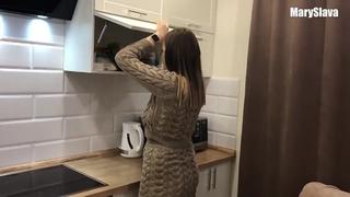free русская соседка maryslava выручила не только сахаром но и поебаться завернула hd