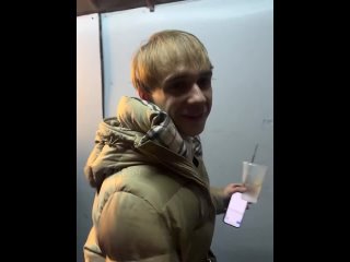 free полиция задержала невменяемую проститутку блогершу в брянске за то что она сожгла свой паспорт в новый год hd