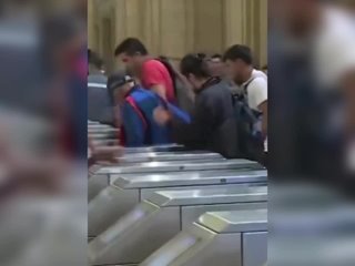 free при новом президенте педерасте принявшем иудаизм хавьере милее аргентинцы начали забывать оплачивать проезд в hd