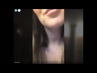 free молодая любит баловаться с расческой голая секс молодая школа sex расческа вписка porn домашка periscope офф жмж hd