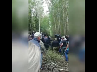 free в подмосковье возле орехово зуево омоновцы и чоповцы продолжают избивать людей которые выступают против hd