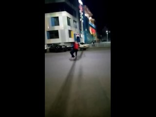 free в украинском луцке мужик решил спросить с ребят с какого они районакогда те ответили что не с этого лючился режим hd