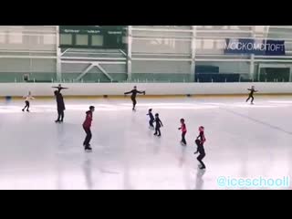 free ледовая тренироа учимся прыгать с младшей группой iceschool hd