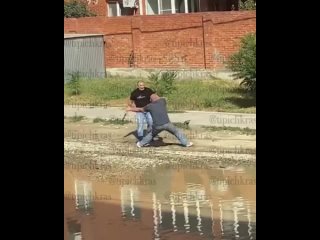 free 18 неадекват молодые как сказали из ревности по среди белого дня на улице мужика в краснодаре hd