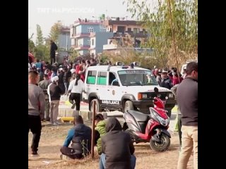 free в непале разбился пассажирскии самолет никто не выжил hd