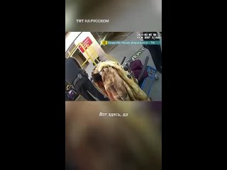 free в сша во время задержания полицией за отказ покинуть больницу молодые женщина инвалид на видео лиза эдвардс с трудом hd