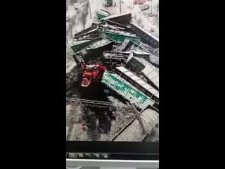 free эта груда вагонов на видео последствия железнодорожной катастрофы в забайкалье там сошли с рельсов аж 25 вагонов с hd