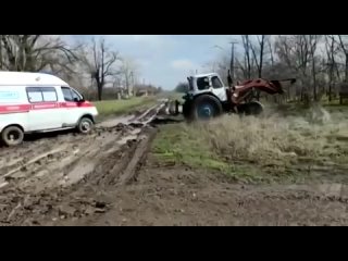 free в ростовской области погиб пациент из за того что машина скорой застряла в грязи и не смогла выбраться вовремя hd