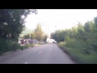 free в красноярске 18 летний школьник попытался перебежать дорогу в неположенном месте и попал под колёса авто hd