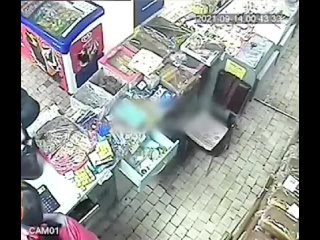 free в красноярском крае грабитель за 2 дня успел совершить 2 налёта на продуктовые магазины в ачинске и в назарове hd