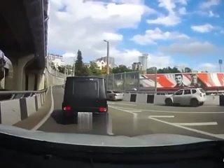 free в сочи быдло дорожный учитель с московскими номерами сначала подрезал а потом начал стрелять по машине с hd