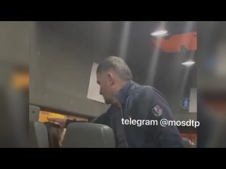 free в столичном районе митино водитель маршрутки 492 выгнал женщину которая хотела оплатить проезд картой hd