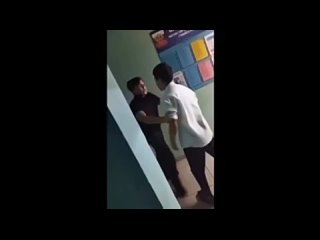 free полиция начала проверку по поводу слитого видоса со школьной драки hd