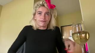 free настя ивлеева показала грудь задрала кофту засветила сиськи голая грудь блогерш слив ивлеевой приватное видео взяла hd