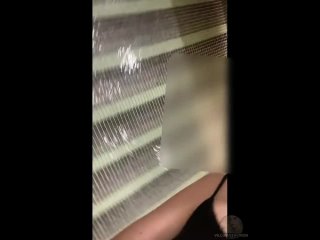 free когда вы думаете что вы одни в раздевалке отеля пока кто то не спросит вас как пройти к бассейну отеля самые горячиe hd