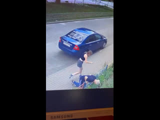 free в воронеже охотник за трусиками решил сфотографировать сзади девушку но та дала ему отпор hd
