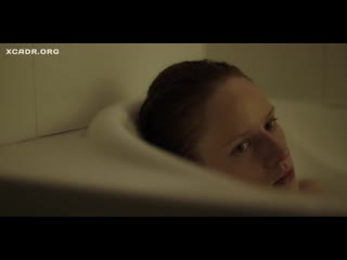 free юлия абдель фаттах секси голая в фильме прятки 2019россия hd