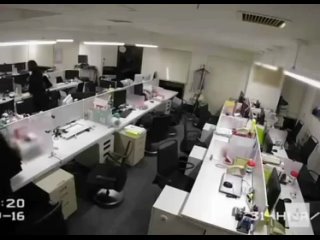 free японские инженеры решили установить в обычные офисные кресла механизм главной задачей которого является задвигание hd