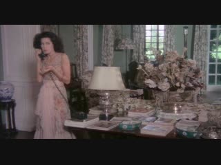 free эдвиж фенек в фильме сорок градусов под простыней комедияиталия1976 hd