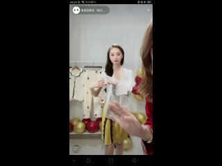 free во время примерки слетел большой лифчик и через тюль видна грудь с сосками 1 размер hd