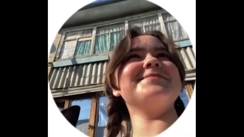 free школьница просто вышла погулять со своим пёселем и наткнулась на молодые который предложил ей поебться с гондоном за hd
