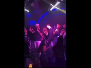 free дилара и карина карамбэби засосались прямо на концерте при всех надеюсь слава и алишер отомстят и засосуться тоже hd