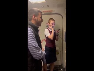 free пассажир самолёта москва сочи сделал предложение руки и сердца на высоте 10 тыс метров hd