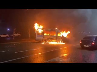 free в алматы загорелись около четырех полицейских автомобилей одна машина взорвалась hd