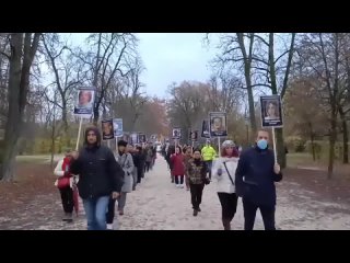 free марш смерти семей в память о своих близких страдающих от серьезных побочных эффектов или молодые от вакцинации hd