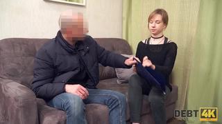 free чувак трахает русскую молодую деу раком на диване за долги по квартире русская речь hd