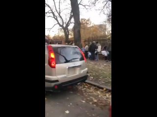 free очереди за водой в киеве а ведь недавно еще очереди за марками были видимо тут есть какая то связь hd