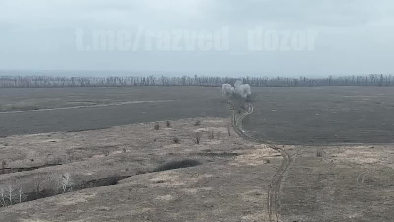 free арта точно накрыла взвод пехоты всу пытавшийся окопаться в районе купянска hd