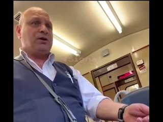 free украинская беженка отказывается оплачивать проезд в польской электричке потому что она украинская беженка hd