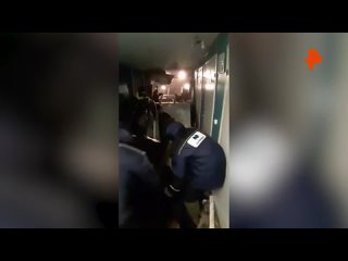 free поворот не туда мужчина на снегоходе проломил стену и влетел в больницу под красноярском hd