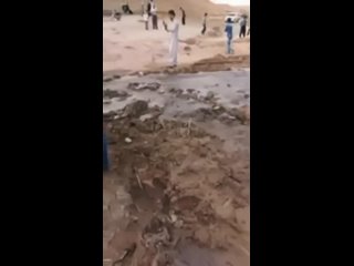 free в мекке появился родник из которого одновременно бежит вода и исходит огонь 360p mp4 hd