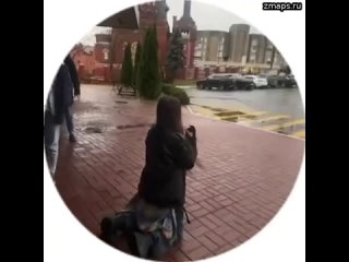 free полиция задержала невменяемую проститутку блогершу в брянске за то что она сожгла свой паспорт в но hd